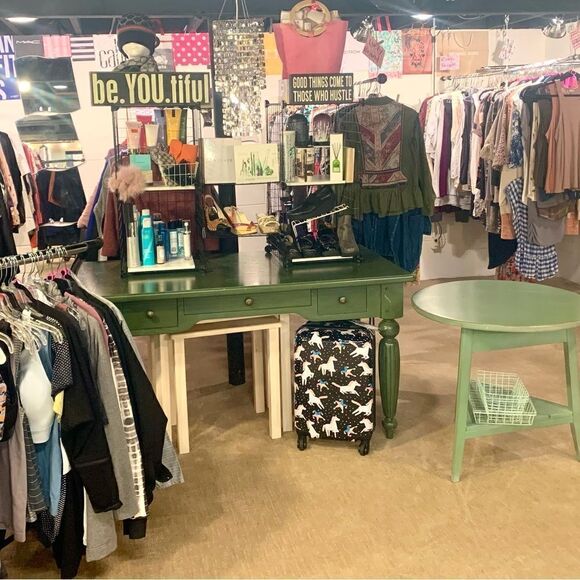 🌼 LIKE THIS LISTING TO BE NOTIFIED OF MY UPCOMING LIVE SHOWS🎉 BOHO VIBES✌🏻☮️ - Picture 3 of 3